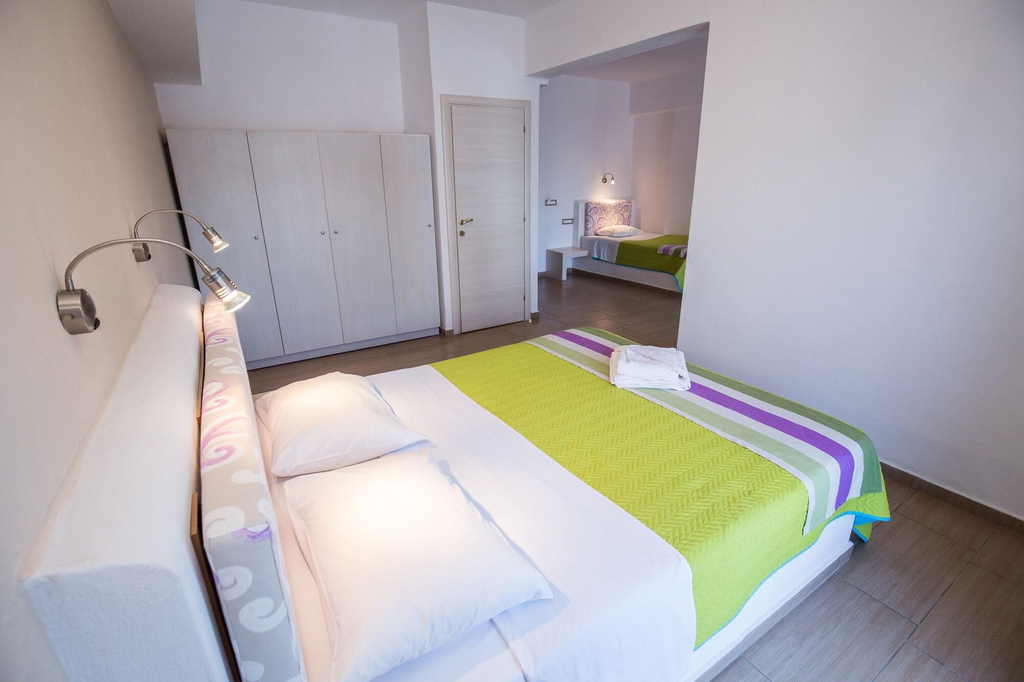 Omiros Hotel Mesaria Exteriör bild
